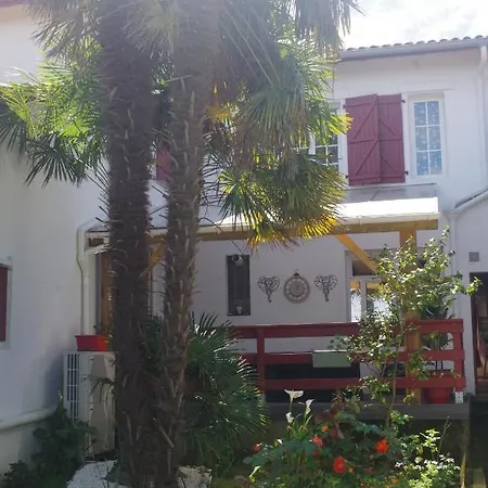 게스트하우스 Maison Elizondoa - Chambres, Restaurant Et