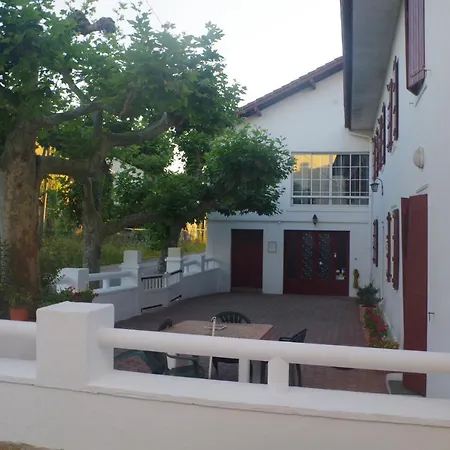 Affittacamere Maison Elizondoa - Chambres, Restaurant Et Masparraute