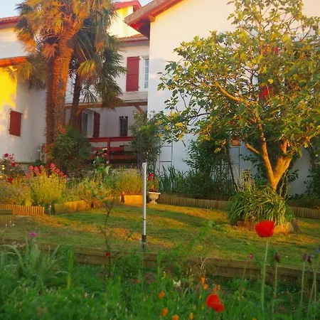 Maison Elizondoa - Chambres, Restaurant Et