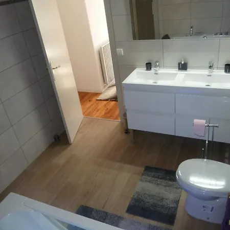 Maison Elizondoa - Chambres, Restaurant Et Gæstehus Masparraute