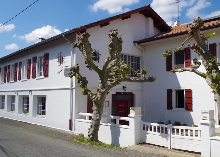 Maison Elizondoa - Chambres, Restaurant Et Masparraute