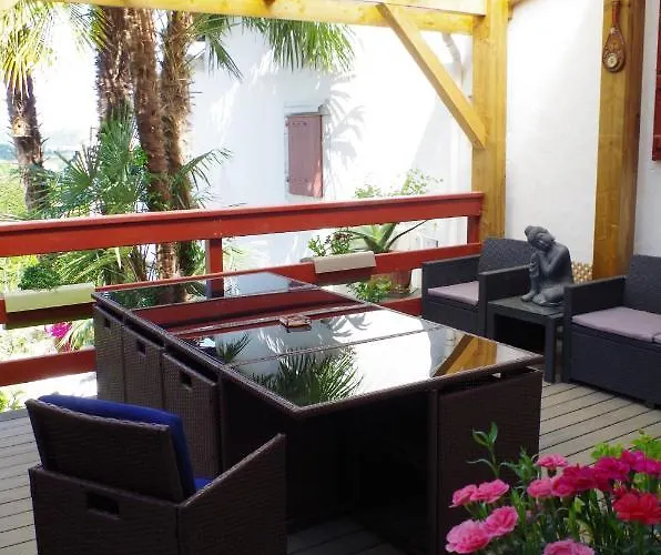 Maison Elizondoa - Chambres, Restaurant Et