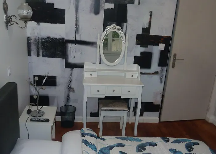 Maison Elizondoa - Chambres, Restaurant Et