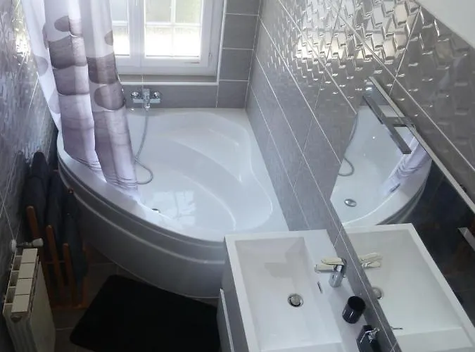 Maison Elizondoa - Chambres, Restaurant Et