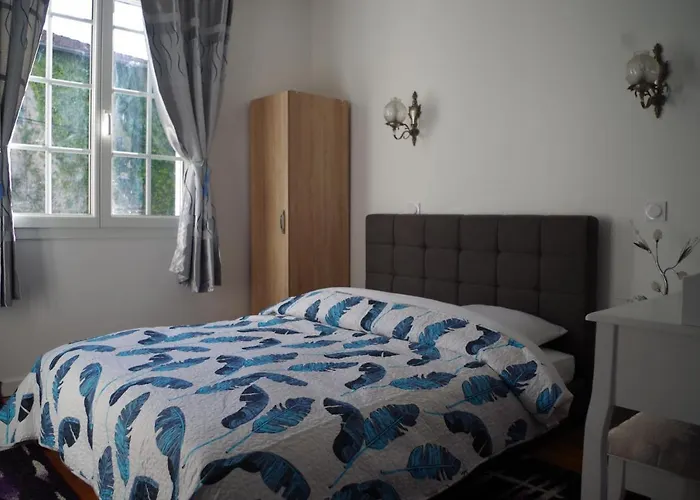 Maison Elizondoa - Chambres, Restaurant Et